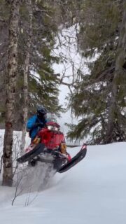 Always push limits ⚡️ 

🎥: @eriicn 

💥 In search of the best sled products for this season? To check out all our aftermarket performance products, head over to Straightlineperformance.com! 

#straightlineperformance #spi #polaris #performanceparts #snowmobile